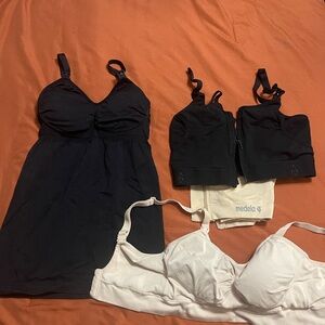 Kindred Bravely nursing tank and nursing/pumping bras